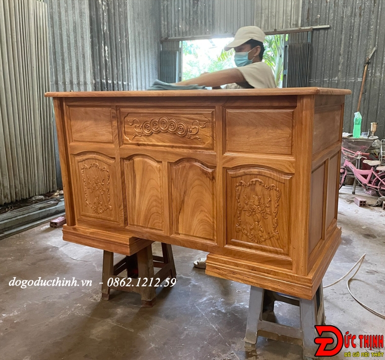 Bàn làm việc gỗ đỏ - Mẫu đồng tiền - 140cm