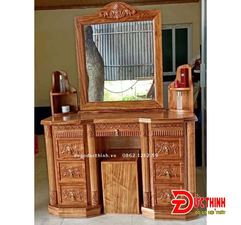 Bàn phấn gỗ sồi màu 110 - mẫu Vuông