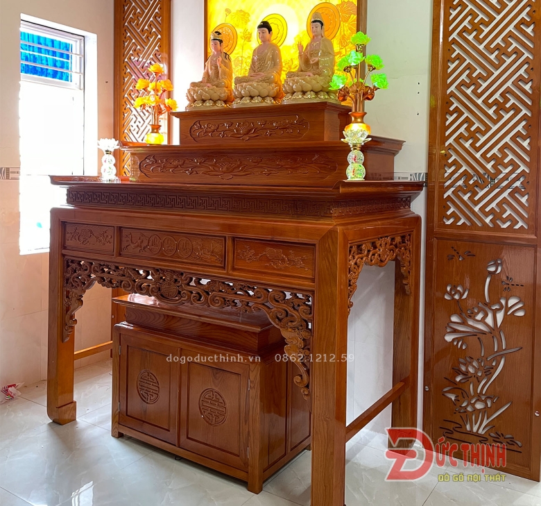 Mẫu Phòng thờ 32