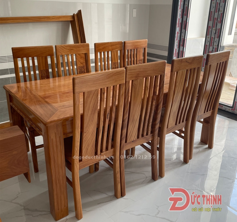 Bàn ăn gỗ đỏ - Vuông - 8 ghế 