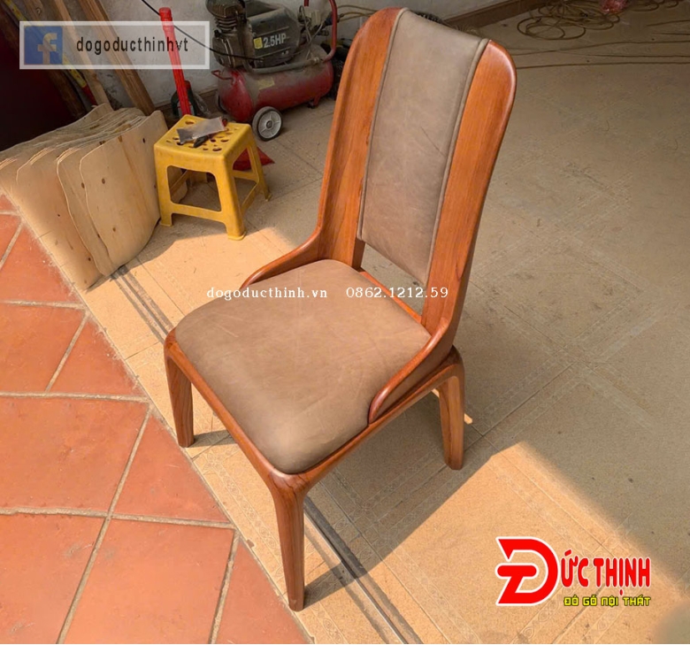 Bàn ăn gỗ đỏ chân thuyền cao cấp - ghế tựa đệm hiện đại