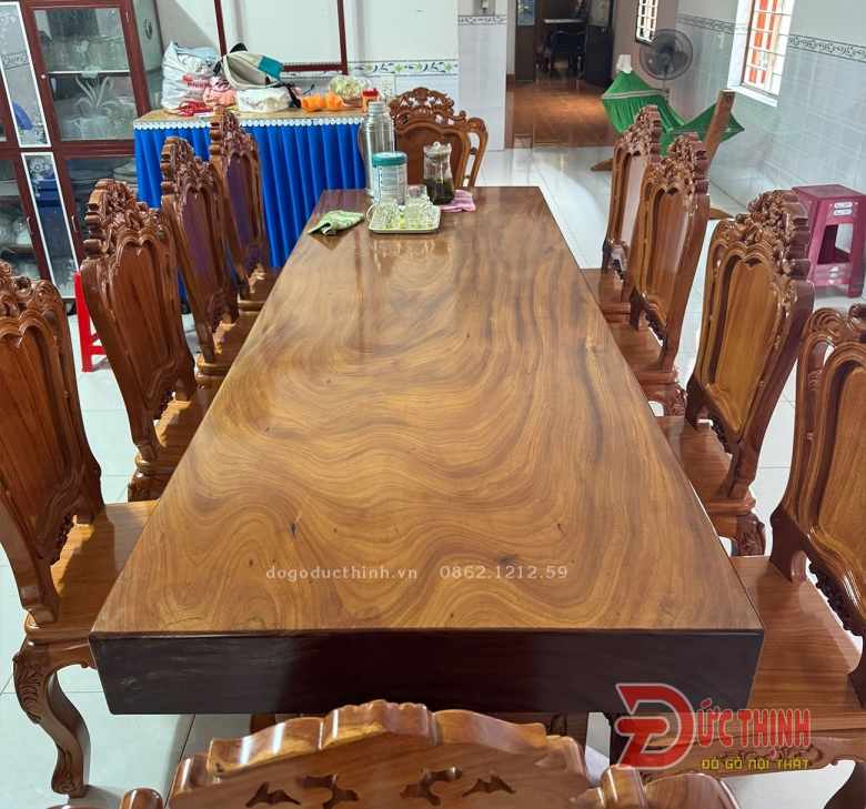 BÀN ĂN NGUYÊN KHỐI GỖ ĐỎ - 10 GHẾ LOUIS - BÀN N89xD265xD16