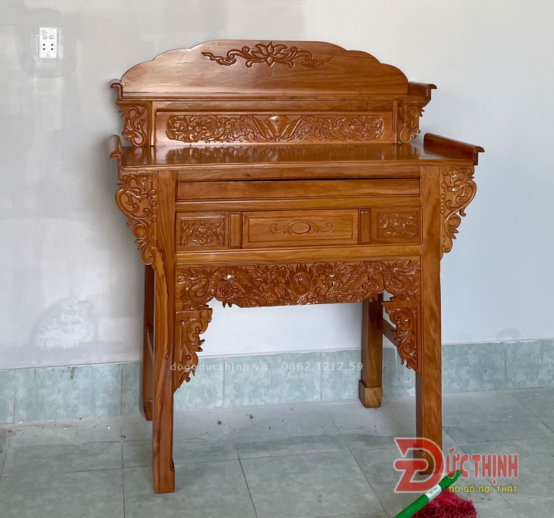 Bàn cúng gỗ đỏ nhị cấp 1m27 - mẫu Rồng