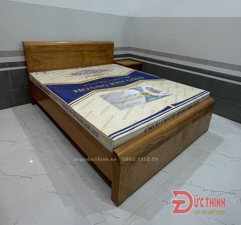 Combo phòng ngủ (Giường + nệm, tủ áo có kệ trang trí, tủ đầu giường ) gỗ đỏ