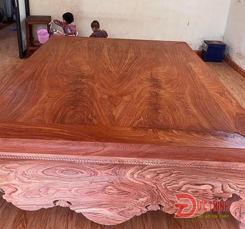 Sập gõ đỏ Hương đá - Sập chân quỳ trơn