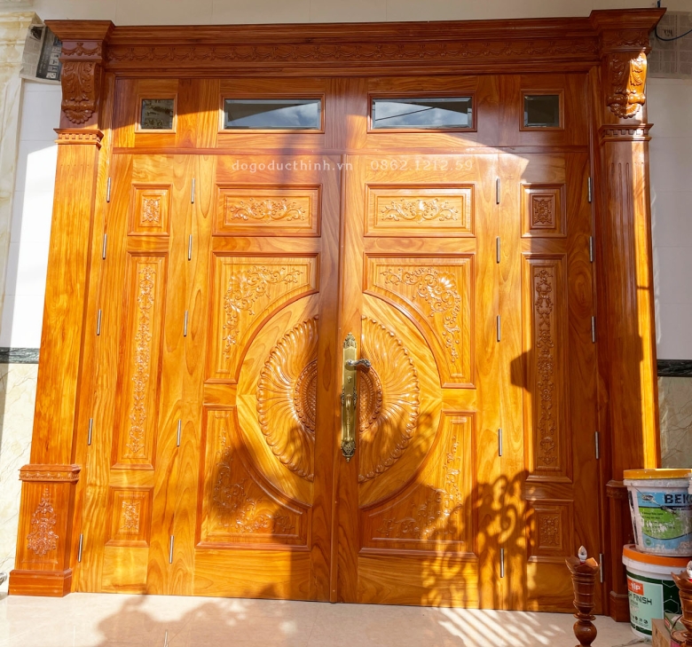 Bảng giá thi công cửa gỗ