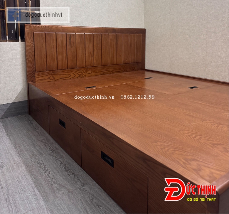 Giường ngủ gỗ sồi Nga mẫu trơn hiện đại - màu gỗ óc chó