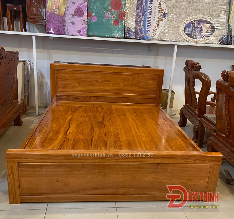 Giường ngủ gỗ đỏ - Vạt Phản 4 ngăn kéo 