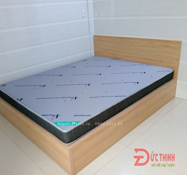 Combo giường MDF + Nệm cao su xanh 4s