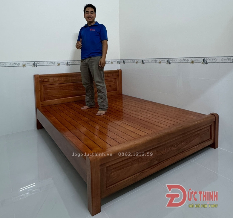 GIƯỜNG GỖ XOAN ĐÀO - MẪU THIÊN NGA - VẠT PHẢN NAN