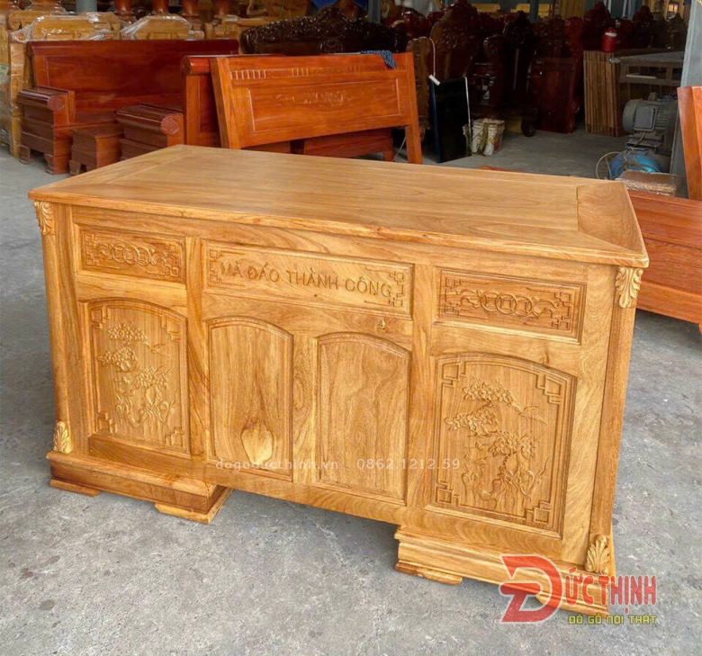Bàn làm việc gỗ đỏ - Mẫu Mã đáo - 140cm