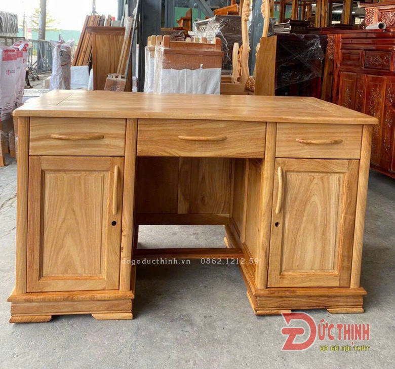 Bàn làm việc gỗ đỏ - Mẫu đồng tiền - 140cm