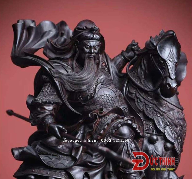 Tượng gỗ: QUAN CÔNG CƯỠI NGỰA