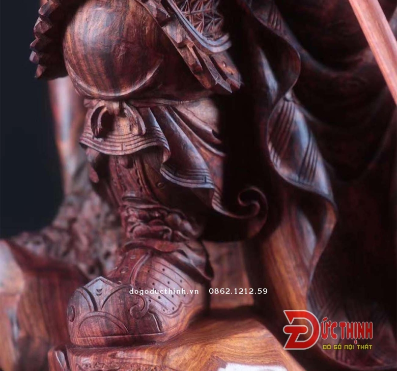 Tượng gỗ: QUAN VŨ PHÁT ĐAO