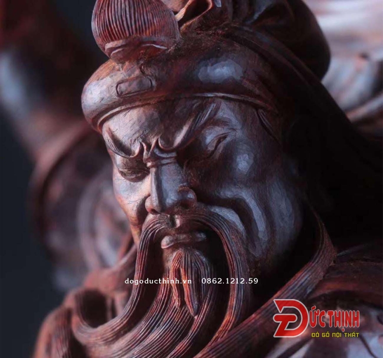 Tượng gỗ: QUAN VŨ PHÁT ĐAO