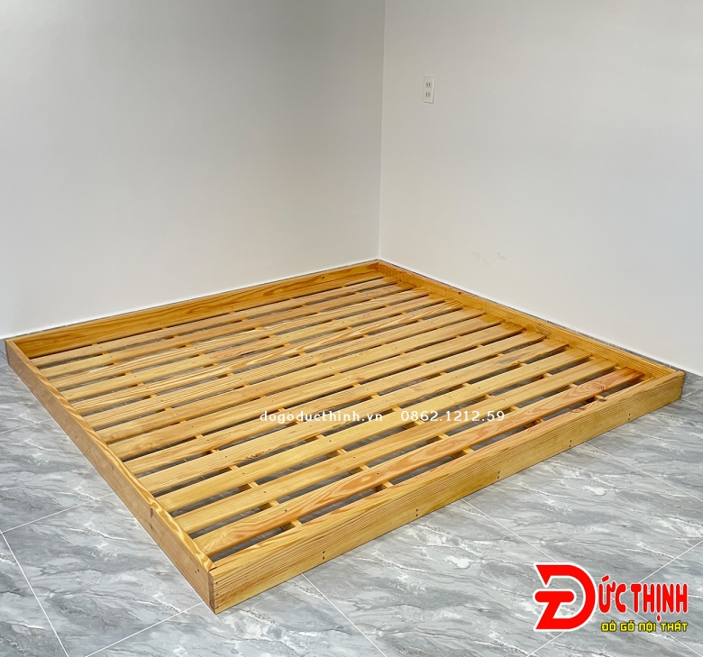 Giường Ngủ Pallet Gỗ Thông