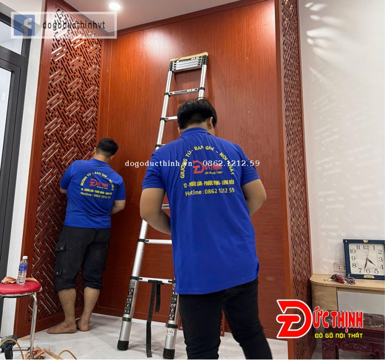 Bảng giá thi công vách phòng thờ gỗ công nghiệp MDF lõi xanh mới nhất 2026