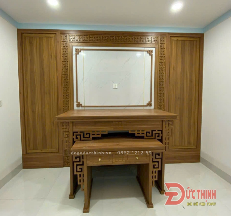 Bảng giá thi công vách CNC phòng thờ 2025