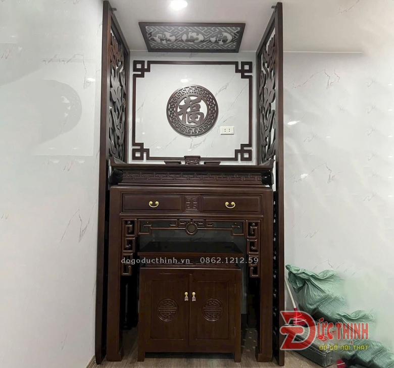 Bảng giá thi công vách CNC phòng thờ 2025