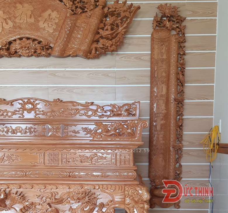 Bộ Sập thờ Tứ Linh tam cấp - bàn cơm - Cuốn thư - Câu đối