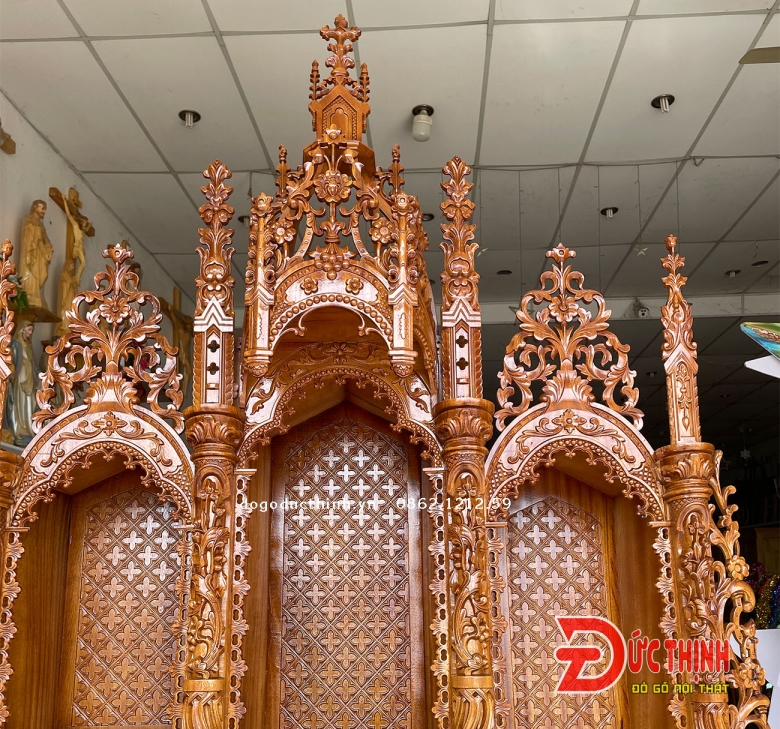 Tòa thờ Đạo gỗ gõ vàng - 3 buồng - 4 cột 